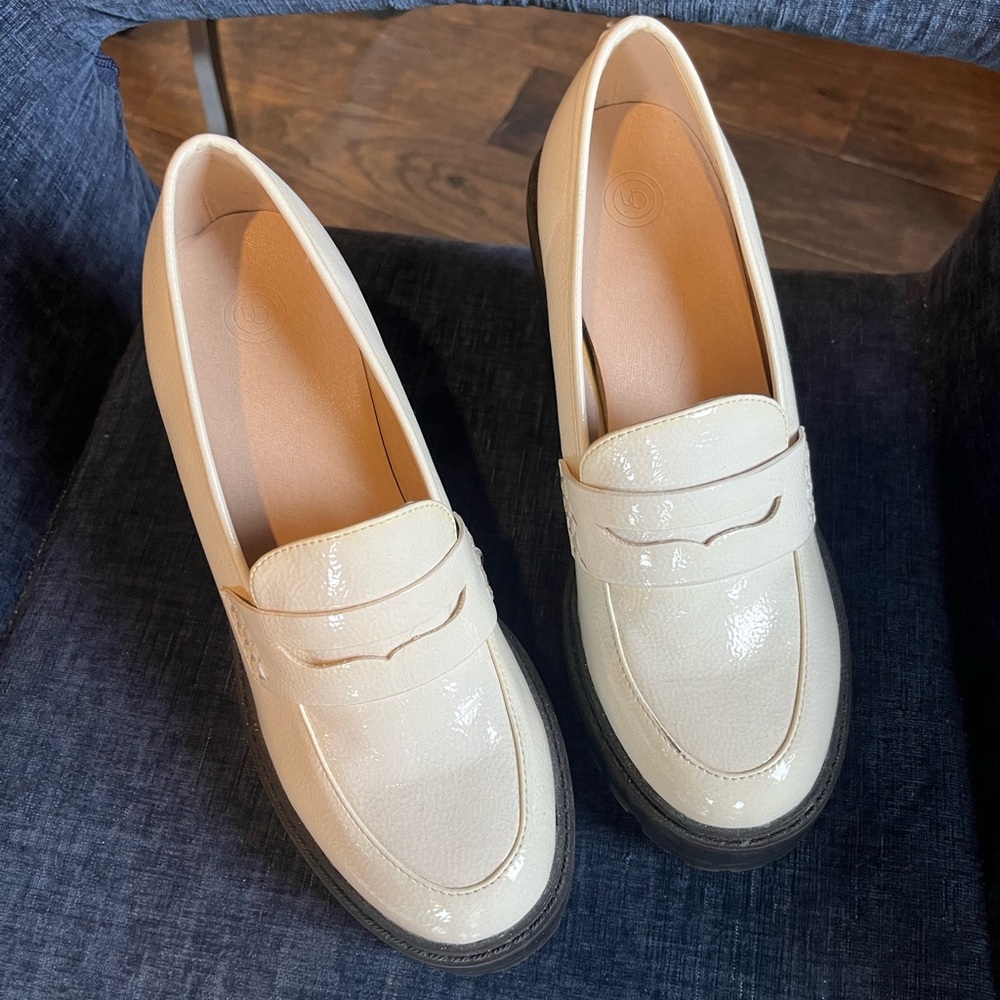 Urban Outfitters Cream Loafers with Penny Keeper